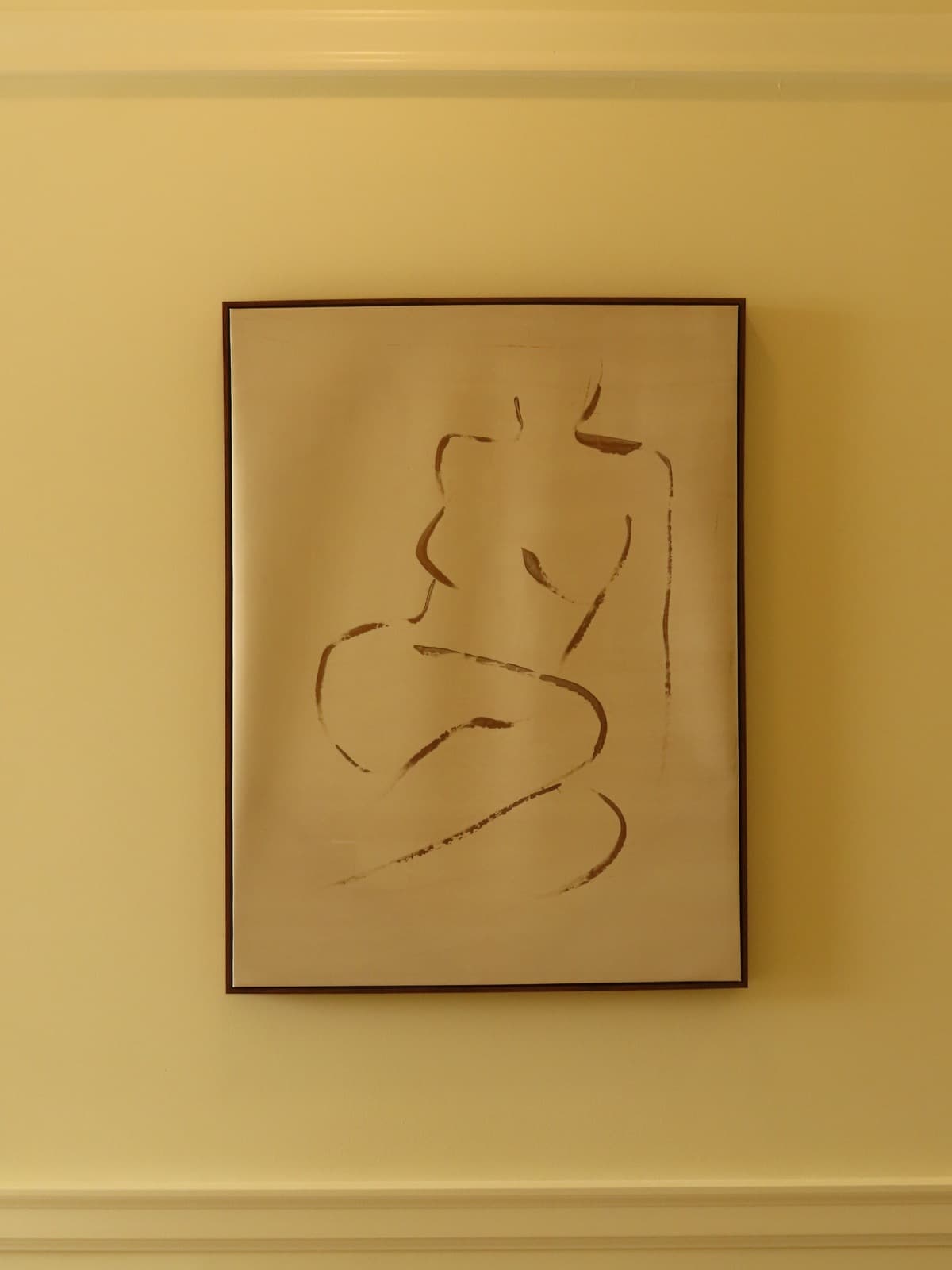 Feminine brushstroke art at Lavish Beauty Laser Med Spa Calgary